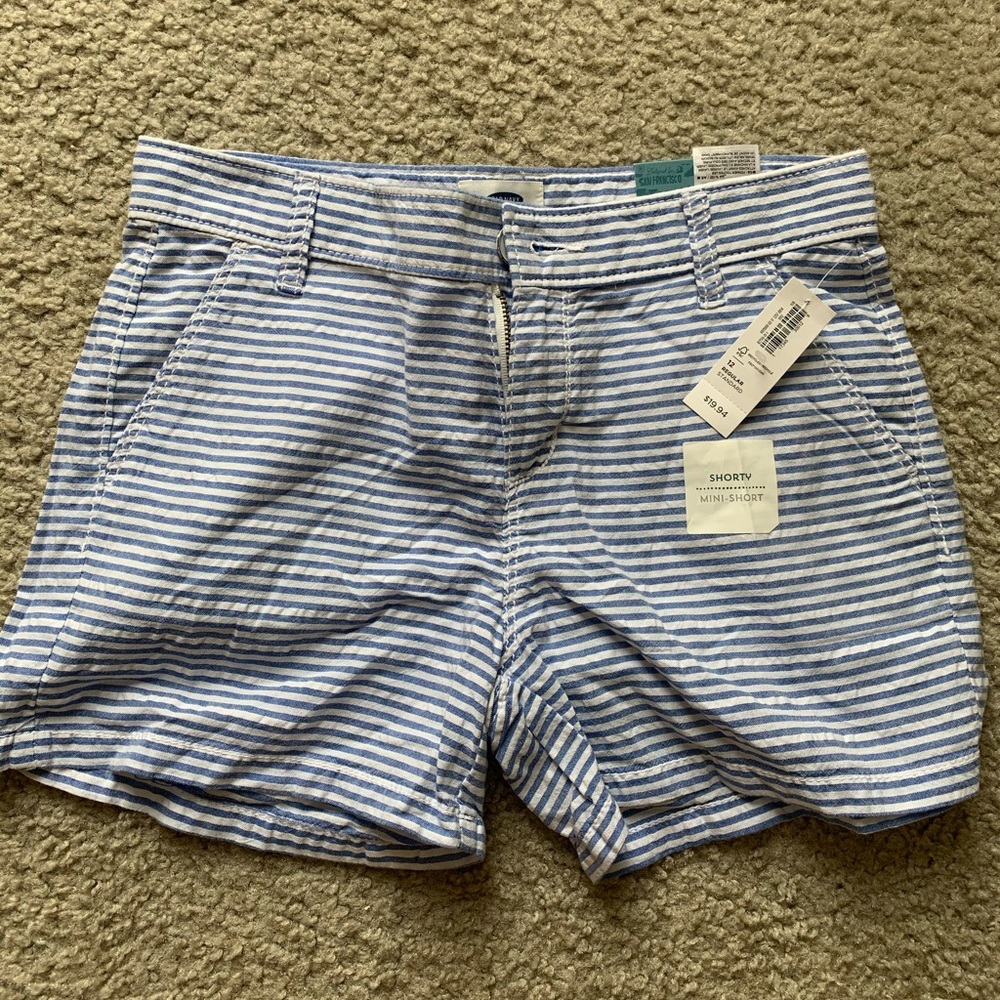 Old Navy Big Girls blue striped shorts